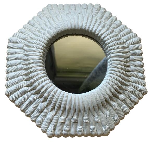 Vintage HOMCO 7" Mirror Faux Wicker/Rattan Octagonal 1970s Cottage Wall Decor - Picture 7 of 8